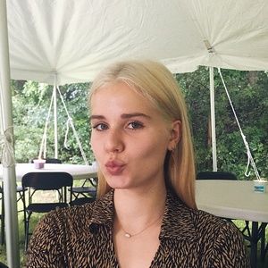 Meet your Posher, Sage